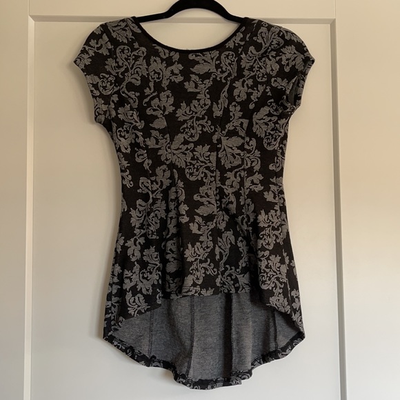 Monteau Black and grey floral top - Picture 3 of 5